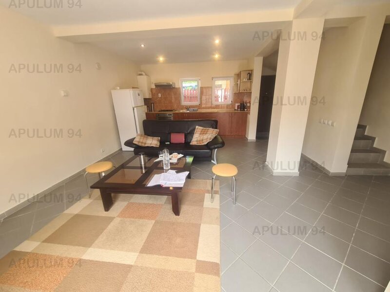 Vila de tip duplex de vanzare in Azuga - Zona Centrala